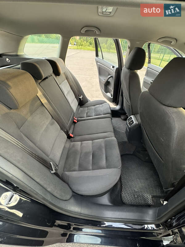 Volkswagen Golf 2011