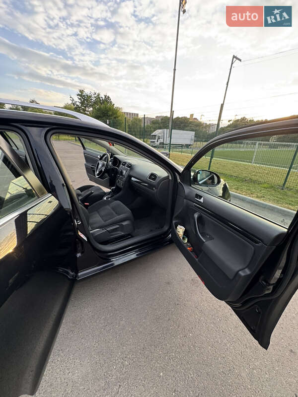 Volkswagen Golf 2011