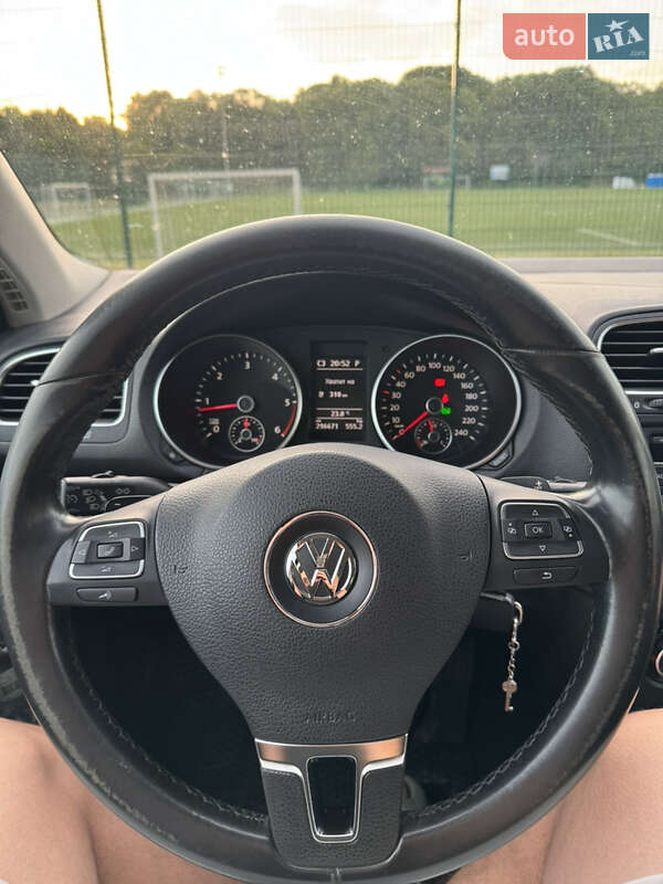 Volkswagen Golf 2011
