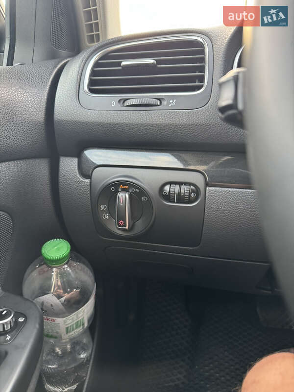 Volkswagen Golf 2011