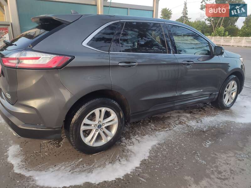 Ford Edge 2019