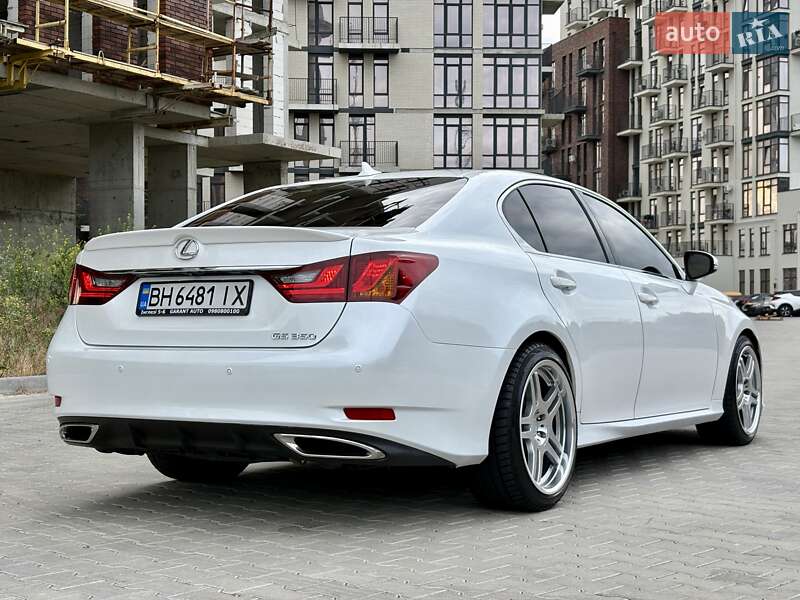 Lexus-0