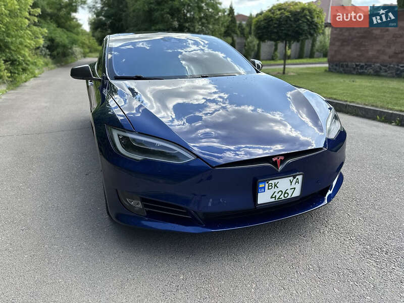 Tesla-33