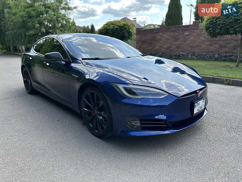 Tesla-11
