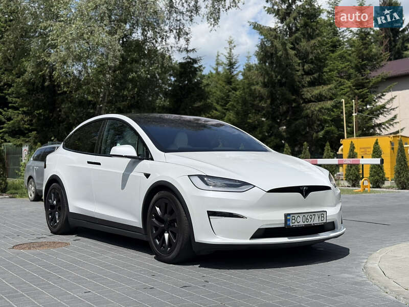 Tesla-23