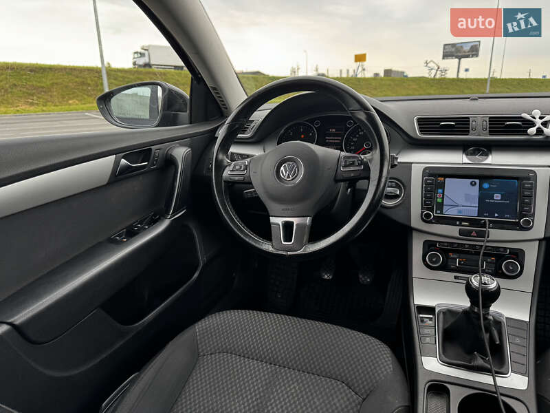 Volkswagen Passat 2010