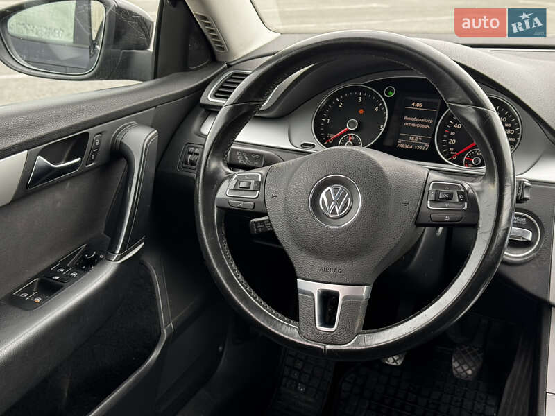 Volkswagen Passat 2010