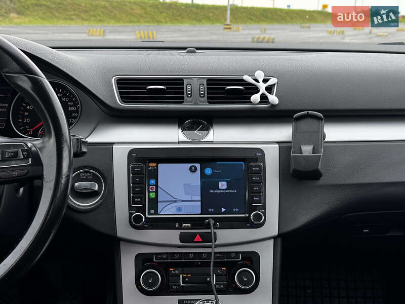 Volkswagen Passat 2010