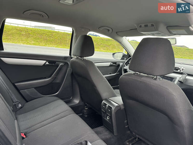 Volkswagen Passat 2010