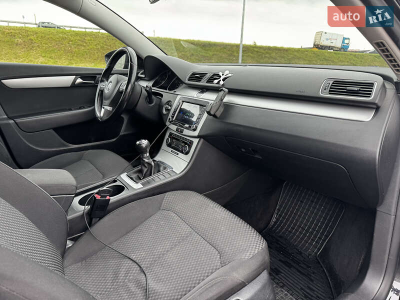 Volkswagen Passat 2010