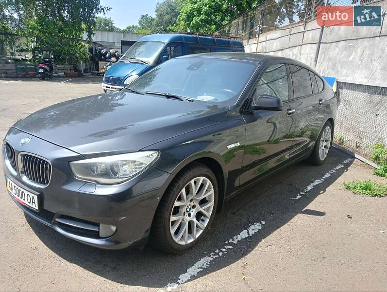 BMW 5 Series GT 2012