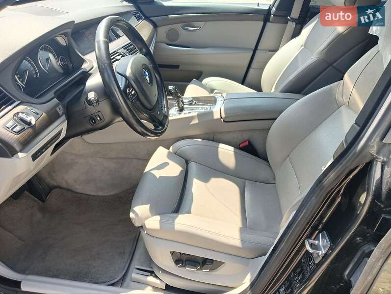 BMW 5 Series GT 2012