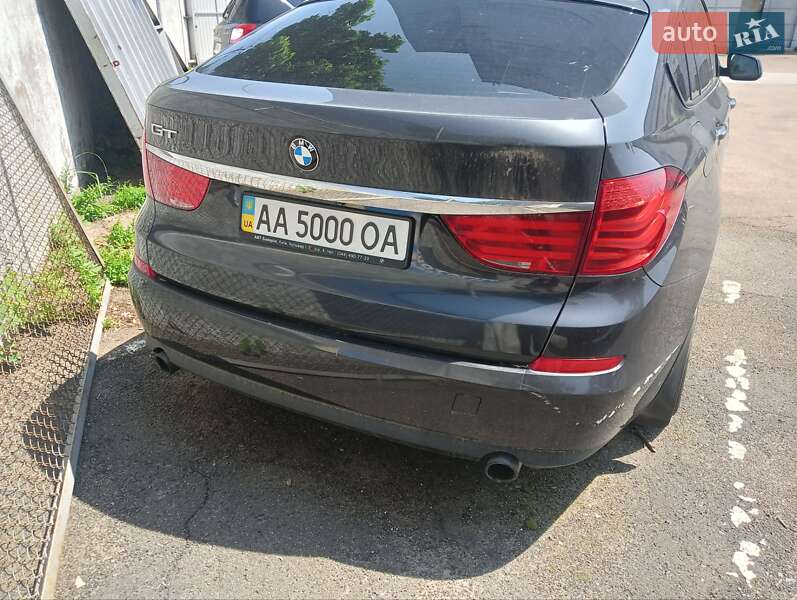 BMW 5 Series GT 2012