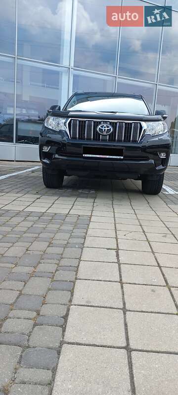 Toyota Land Cruiser Prado 2022