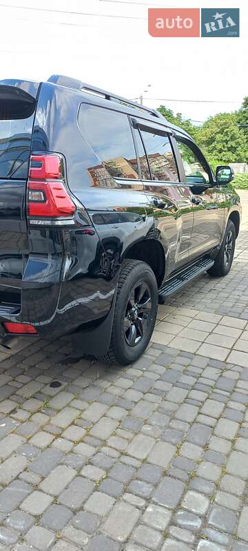 Toyota Land Cruiser Prado 2022