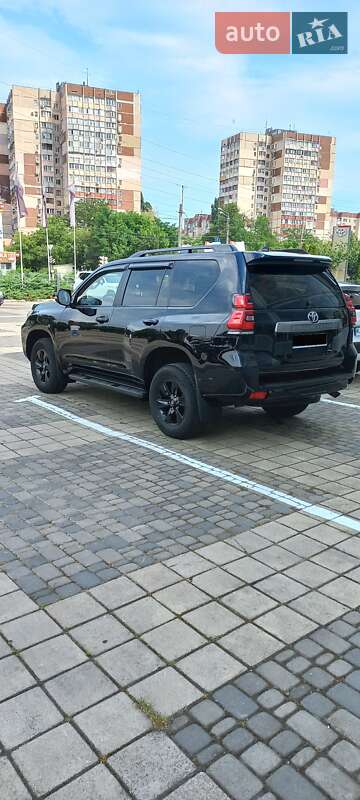 Toyota Land Cruiser Prado 2022