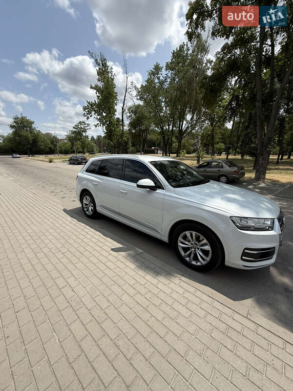 Audi-6