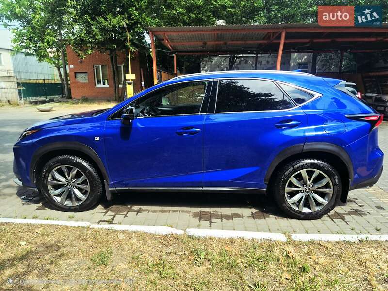 Lexus NX 2016