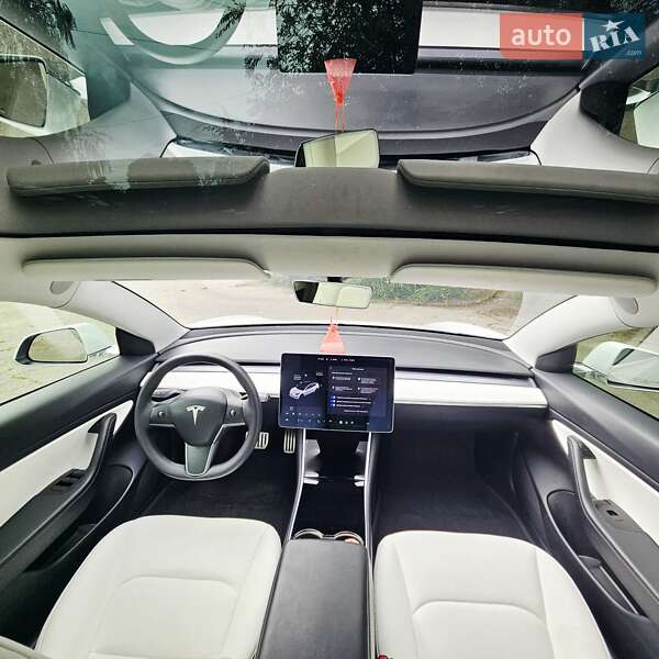 Tesla-3
