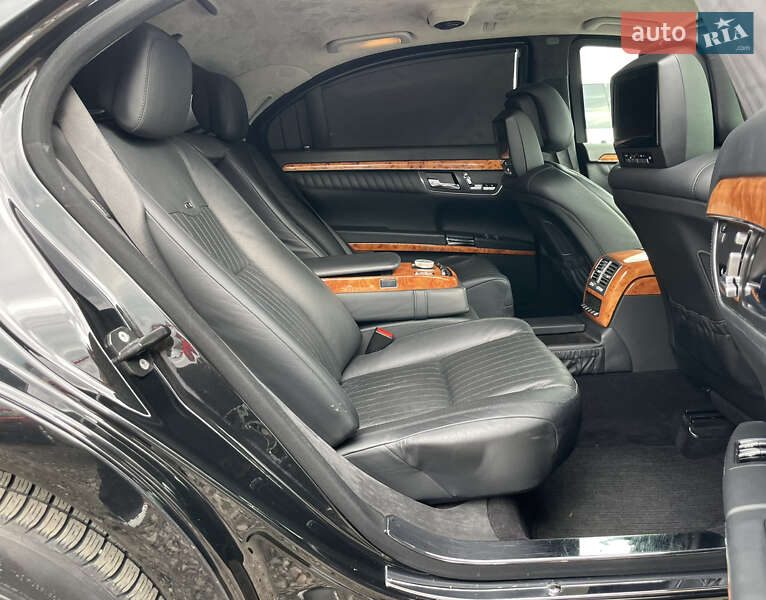 Mercedes-Benz S-Class 2008