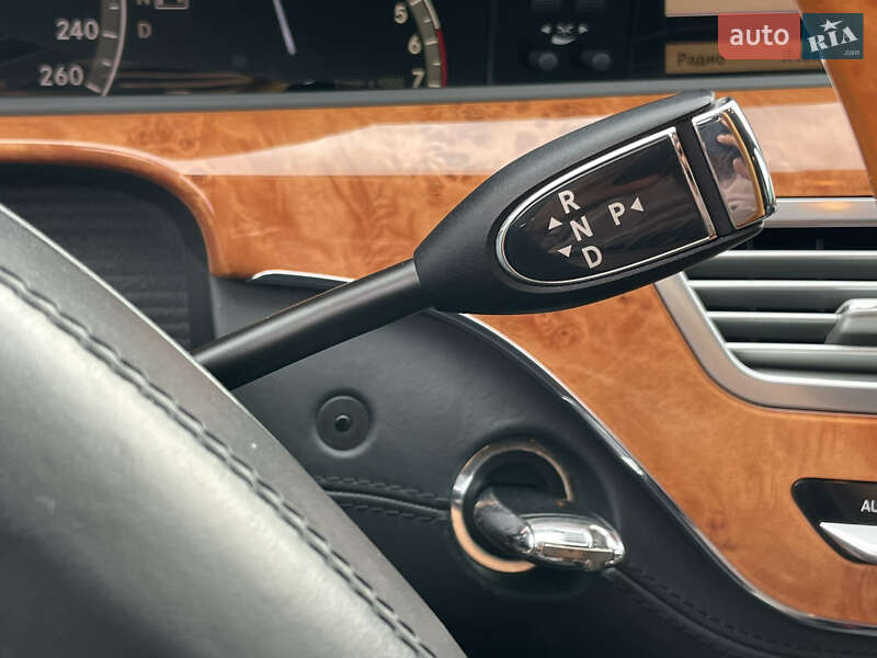 Mercedes-Benz S-Class 2008