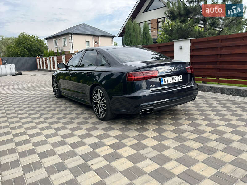 Audi-40