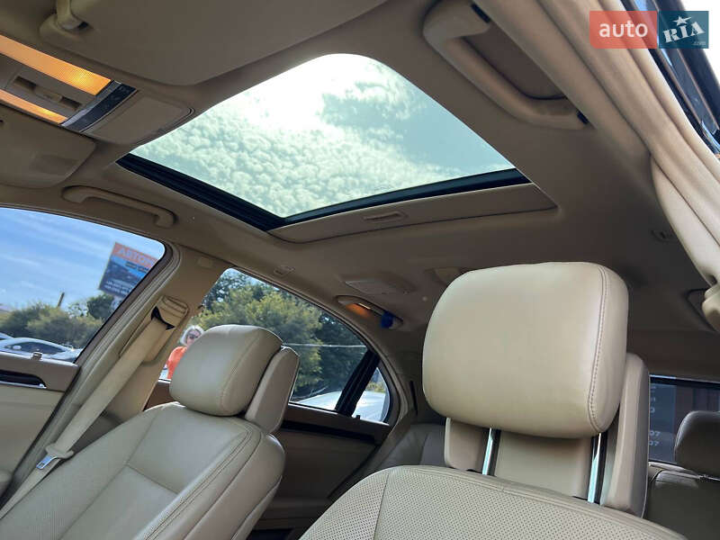 Mercedes-Benz S-Class 2011