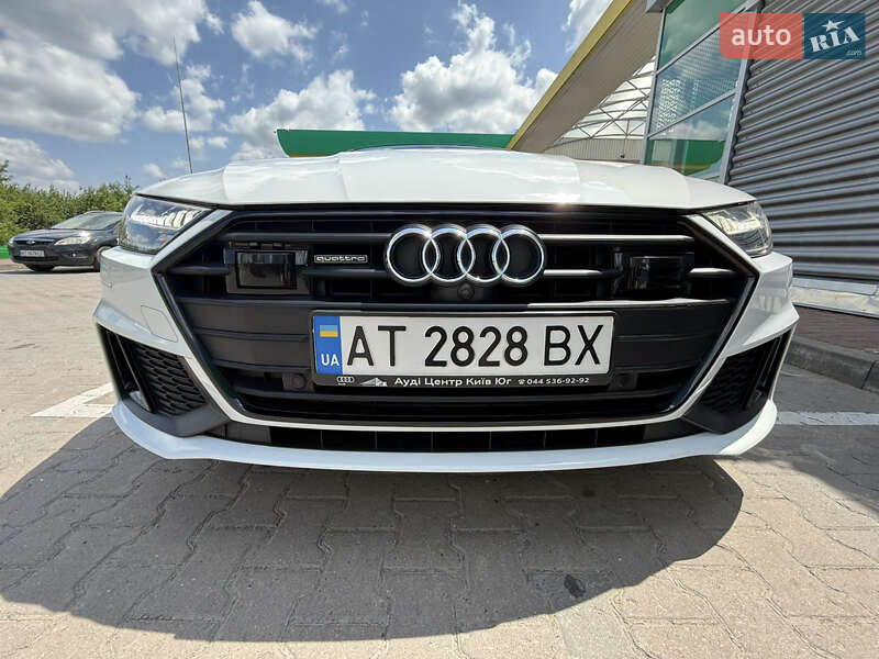 Audi-22