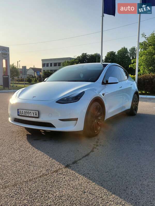 Tesla-8