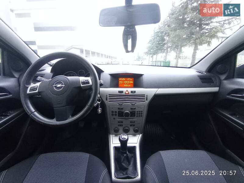 Opel Astra 2007