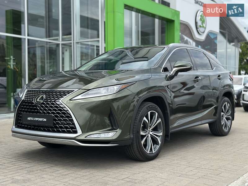Lexus-26