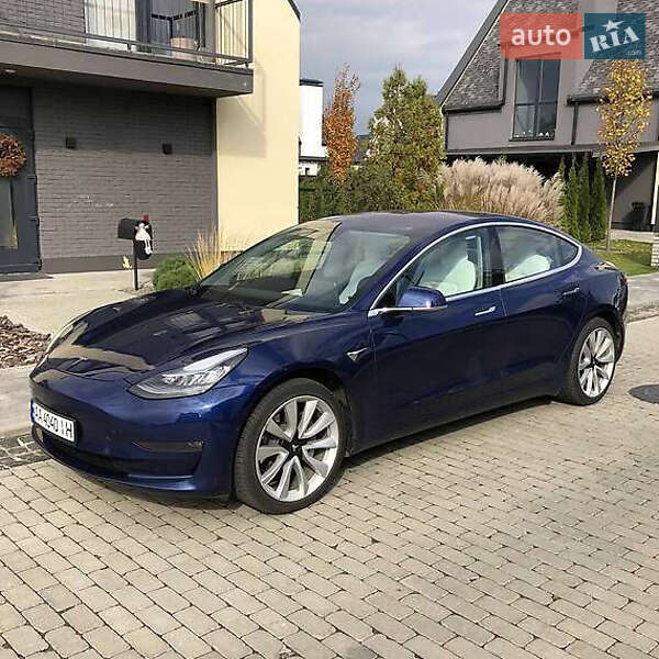 Tesla Model 3 2018