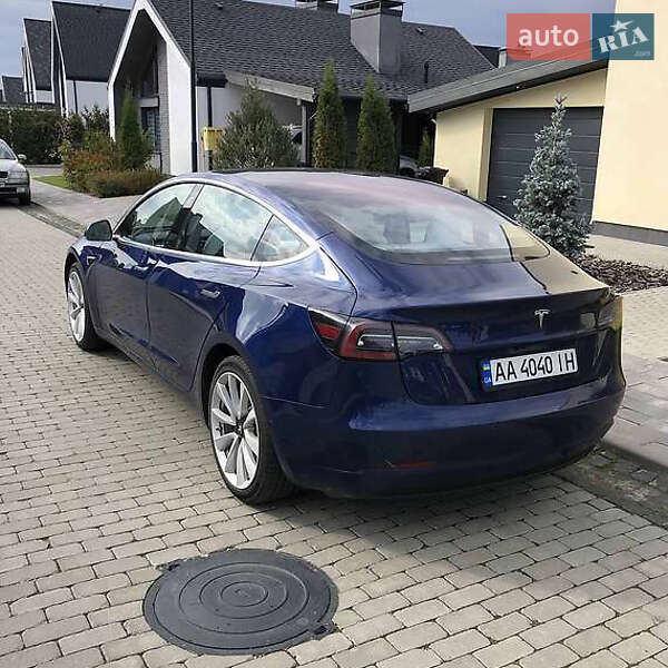 Tesla Model 3 2018