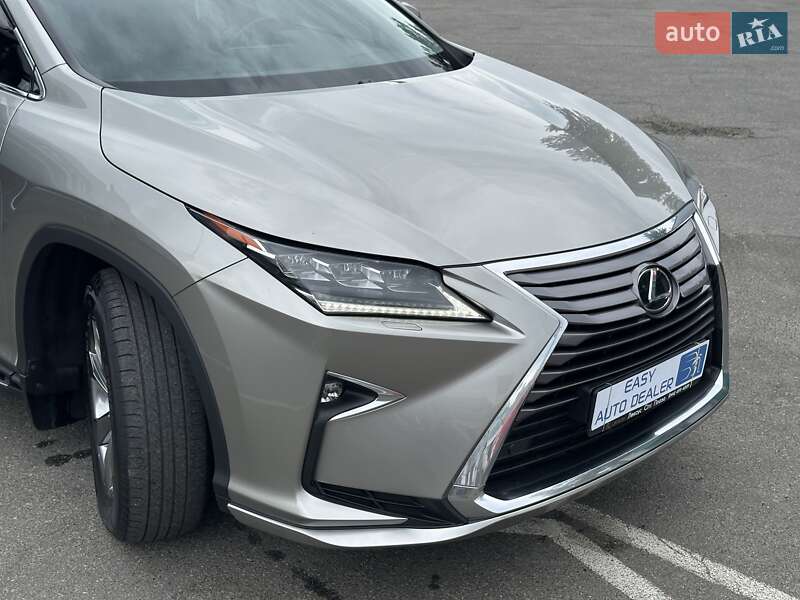 Lexus-3