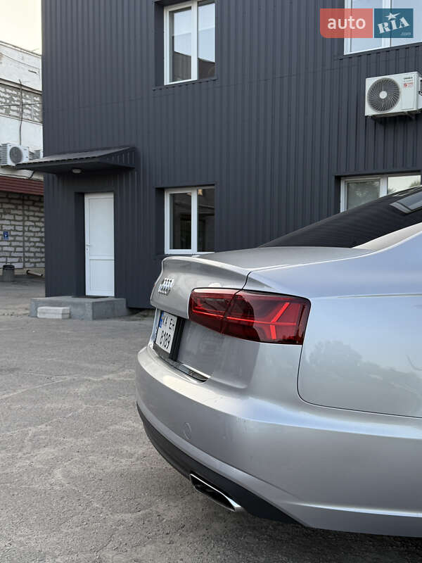 Audi-3