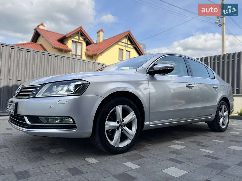 Volkswagen Passat 2011