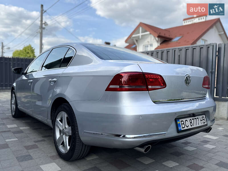 Volkswagen Passat 2011