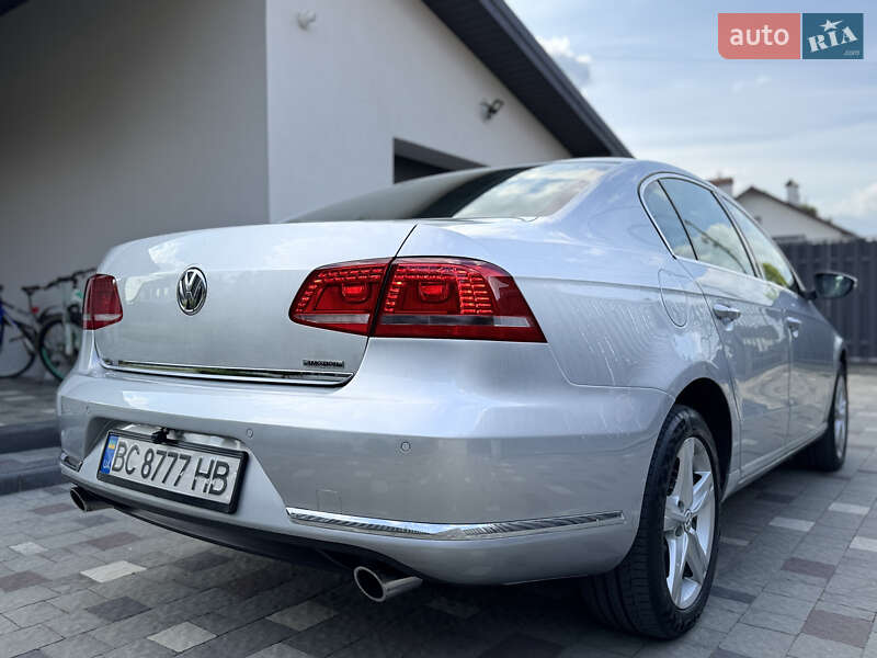 Volkswagen Passat 2011