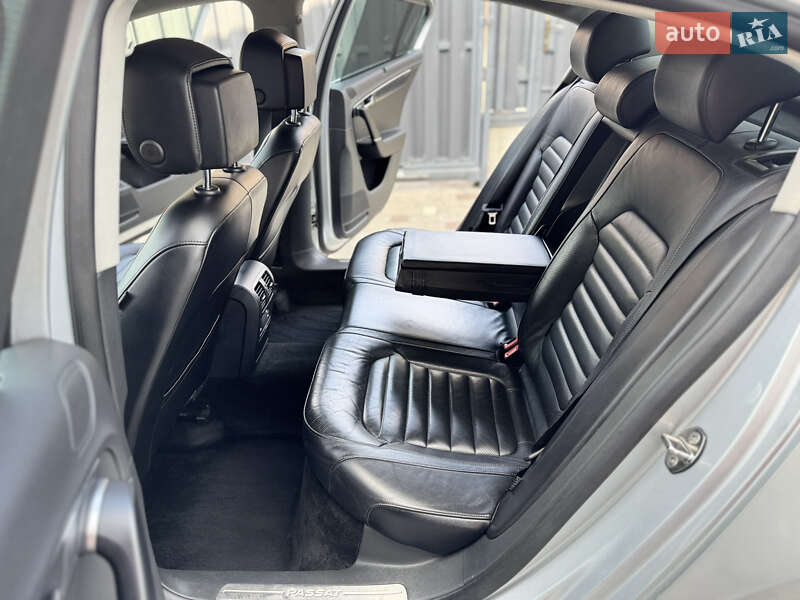 Volkswagen Passat 2011