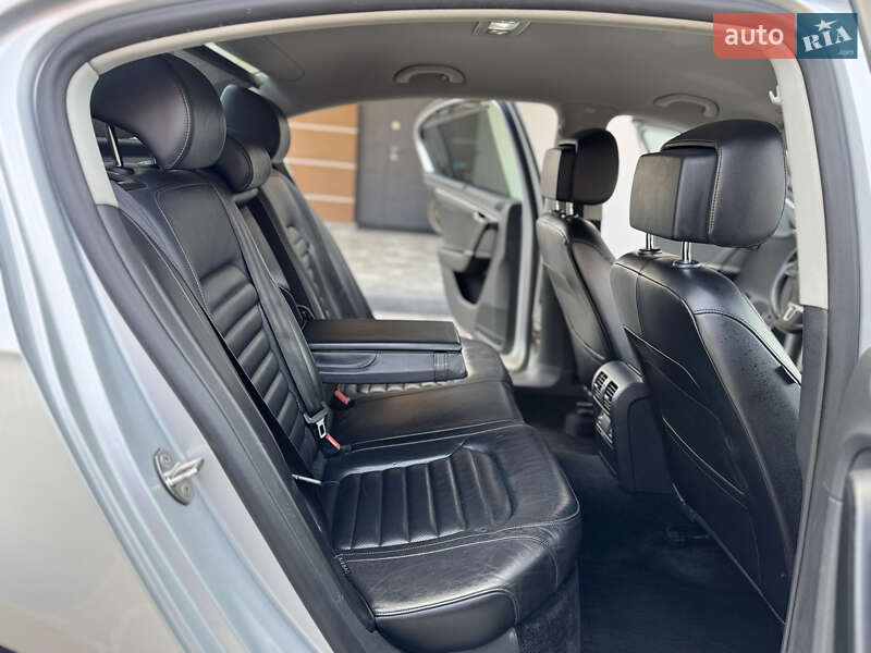 Volkswagen Passat 2011