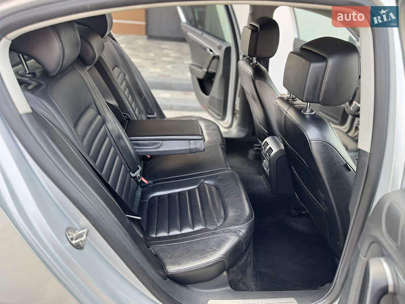 Volkswagen Passat 2011