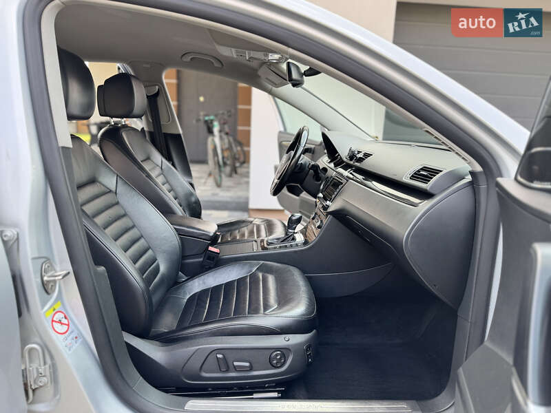 Volkswagen Passat 2011