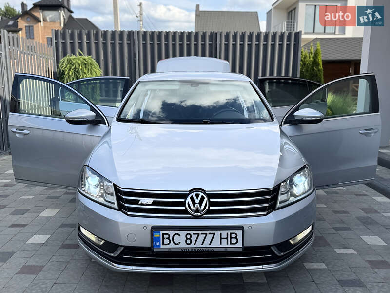 Volkswagen Passat 2011
