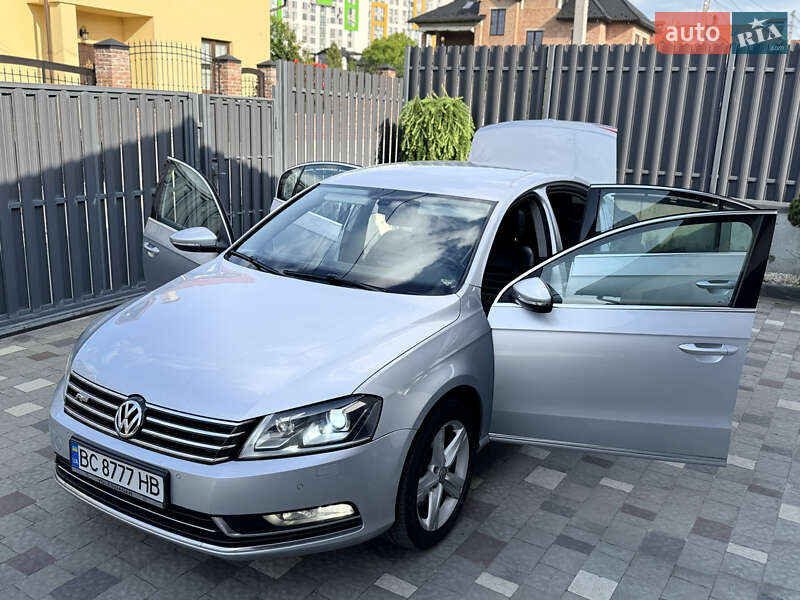 Volkswagen Passat 2011