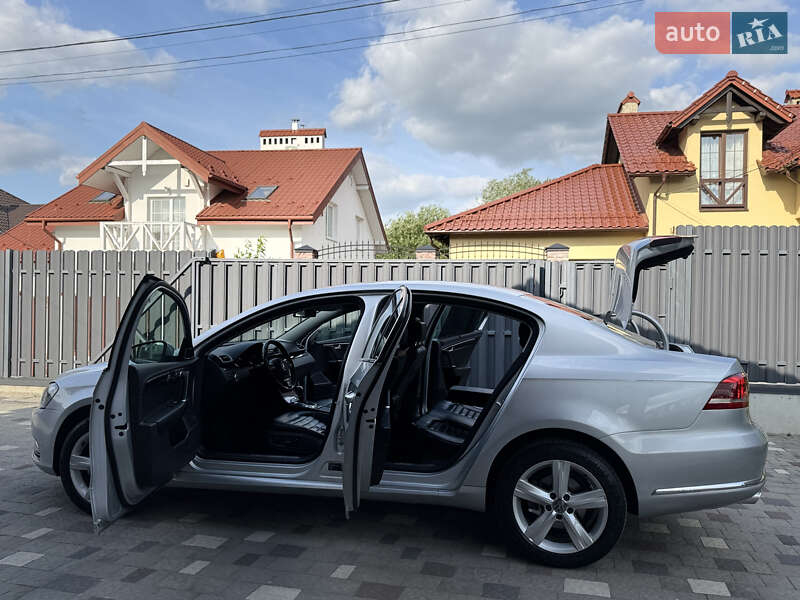 Volkswagen Passat 2011