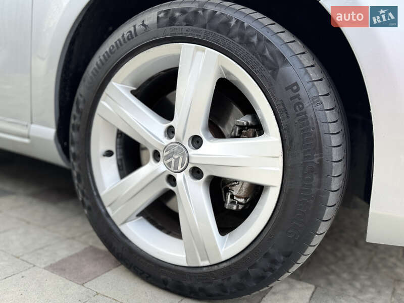 Volkswagen Passat 2011