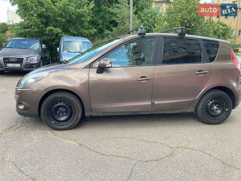 Renault Scenic 2011
