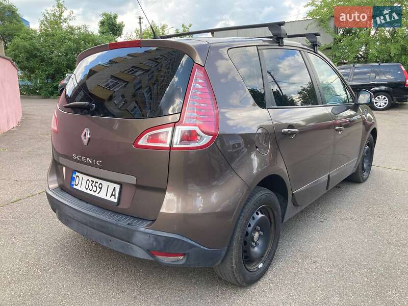 Renault Scenic 2011