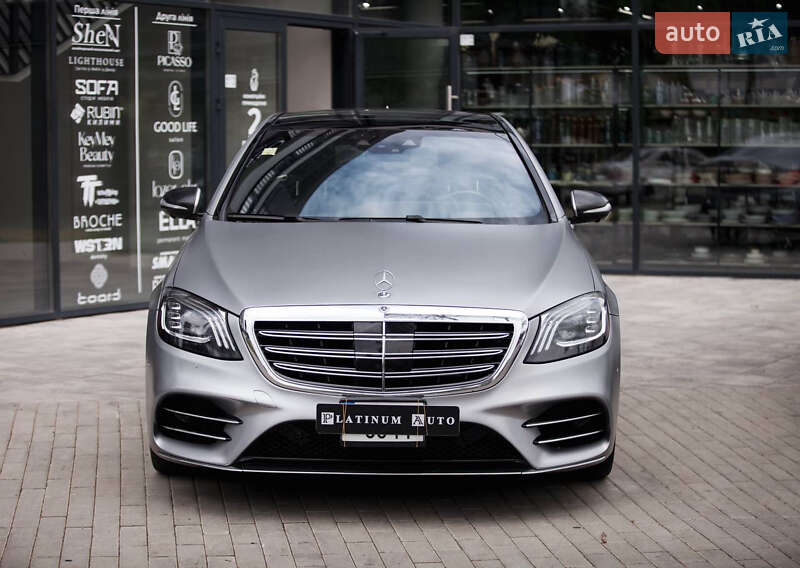 Mercedes-Benz-2