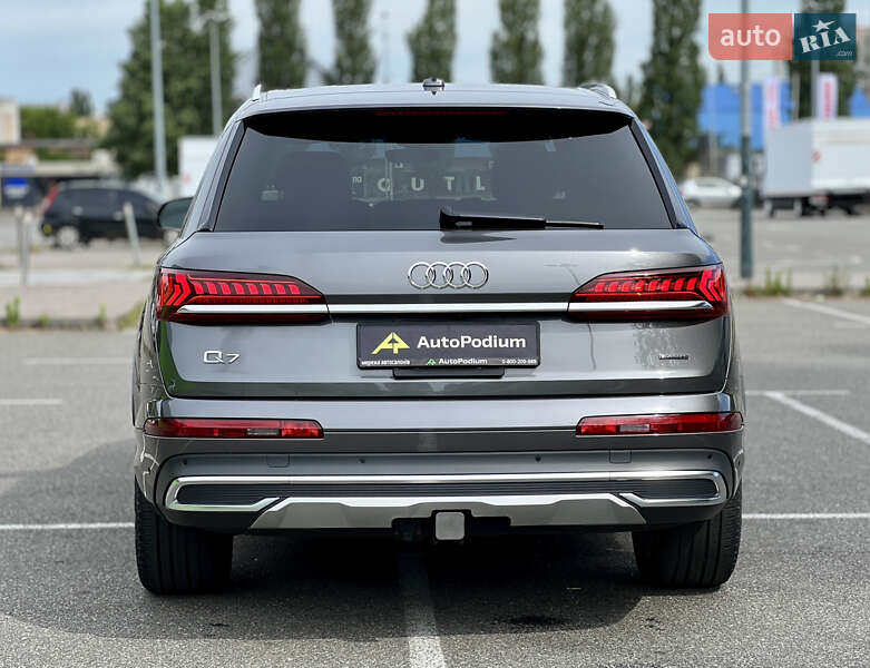 Audi-45